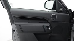 2022 (22) LAND ROVER DISCOVERY 3.0 D300 R-Dynamic SE 5dr Auto 4662539