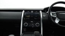 2022 (22) LAND ROVER DISCOVERY 3.0 D300 R-Dynamic SE 5dr Auto 4662553