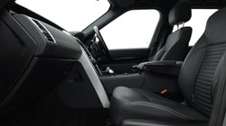 2022 (22) LAND ROVER DISCOVERY 3.0 D300 R-Dynamic SE 5dr Auto 4662537