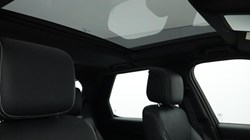 2022 (22) LAND ROVER DISCOVERY 3.0 D300 R-Dynamic SE 5dr Auto 4662577