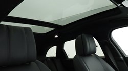 2024 (24) LAND ROVER RANGE ROVER VELAR 2.0 D200 MHEV Dynamic HSE 5dr Auto 4644210