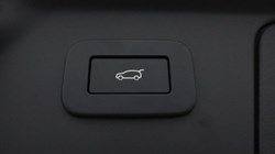 2024 (24) LAND ROVER RANGE ROVER VELAR 2.0 D200 MHEV Dynamic HSE 5dr Auto 4644149
