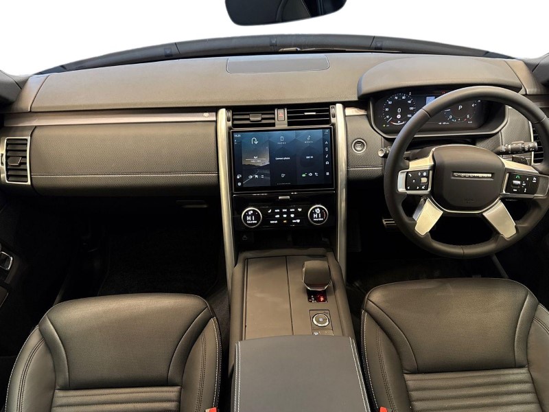 2025 (25) LAND ROVER DISCOVERY 3.0 D350 Dynamic SE 5dr Auto 4937523