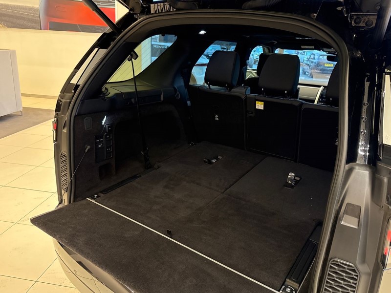 2025 (25) LAND ROVER DISCOVERY 3.0 D350 Dynamic SE 5dr Auto 4937554