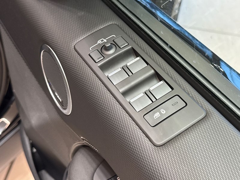 2025 (25) LAND ROVER DISCOVERY 3.0 D350 Dynamic SE 5dr Auto 4937537