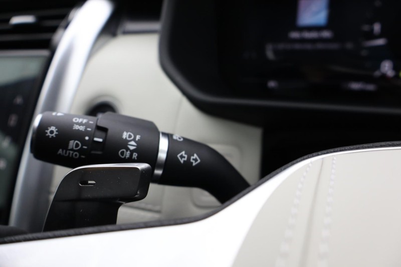 2025 (75) LAND ROVER DISCOVERY 3.0 D350 Metropolitan Edition 5dr Auto 5182801