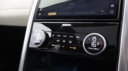 2025 (75) LAND ROVER DISCOVERY 3.0 D350 Metropolitan Edition 5dr Auto 5182794