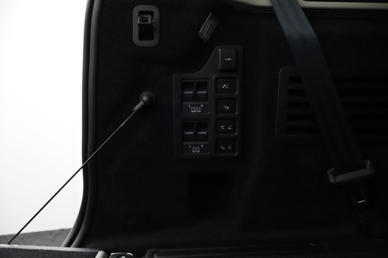 2025 (75) LAND ROVER DISCOVERY 3.0 D350 Metropolitan Edition 5dr Auto 5182764