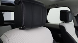 2025 (75) LAND ROVER DISCOVERY 3.0 D350 Metropolitan Edition 5dr Auto 5182805