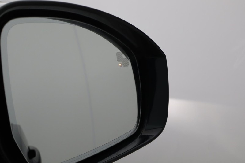 2025 (75) LAND ROVER DISCOVERY 3.0 D350 Metropolitan Edition 5dr Auto 5182781