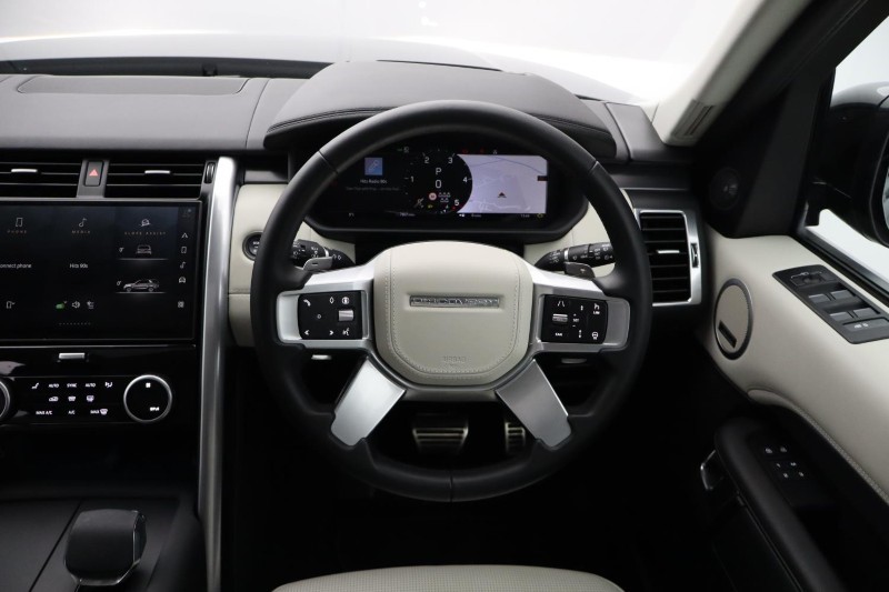 2025 (75) LAND ROVER DISCOVERY 3.0 D350 Metropolitan Edition 5dr Auto 5182771