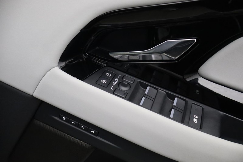 2025 (75) LAND ROVER RANGE ROVER EVOQUE 2.0 D200 Dynamic SE 5dr Auto 5211098