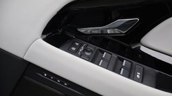 2025 (75) LAND ROVER RANGE ROVER EVOQUE 2.0 D200 Dynamic SE 5dr Auto 5211098