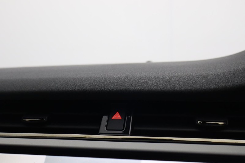 2025 (75) LAND ROVER RANGE ROVER EVOQUE 2.0 D200 Dynamic SE 5dr Auto 5211128