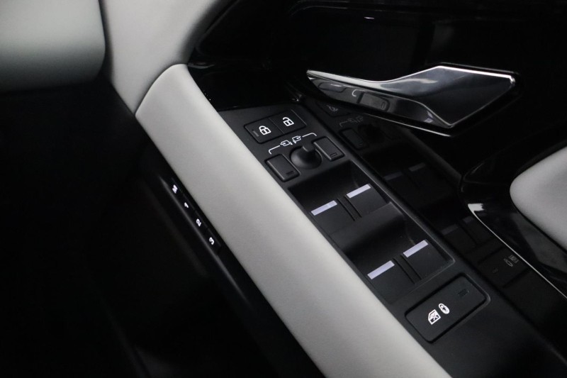 2025 (75) LAND ROVER RANGE ROVER EVOQUE 2.0 D200 Dynamic SE 5dr Auto 5211130