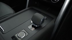 2023 (23) LAND ROVER DISCOVERY 3.0 D300 R-Dynamic HSE 5dr Auto 4662764