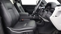 2021 (71) LAND ROVER DEFENDER 3.0 D250 SE 90 3dr Auto 4657350