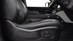 2021 (71) LAND ROVER DEFENDER 3.0 D250 SE 90 3dr Auto 4657351