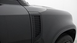 2021 (71) LAND ROVER DEFENDER 3.0 D250 SE 90 3dr Auto 4657366