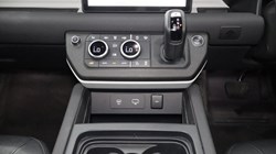 2021 (71) LAND ROVER DEFENDER 3.0 D250 SE 90 3dr Auto 4657334