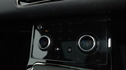 2022 (72) LAND ROVER RANGE ROVER EVOQUE 1.5 P300e Evoque Edition 5dr Auto 4671580