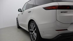 2024 (73) LAND ROVER RANGE ROVER SPORT 3.0 D300 Dynamic SE 5dr Auto 4795180