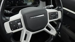 2021 (71) LAND ROVER DEFENDER 3.0 D300 X-Dynamic SE 110 5dr Auto 4657716