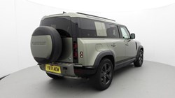 2021 (71) LAND ROVER DEFENDER 3.0 D300 X-Dynamic SE 110 5dr Auto 4657648