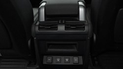 2021 (71) LAND ROVER DEFENDER 3.0 D300 X-Dynamic SE 110 5dr Auto 4657691