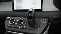2021 (71) LAND ROVER DEFENDER 3.0 D300 X-Dynamic SE 110 5dr Auto 4657700
