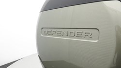 2021 (71) LAND ROVER DEFENDER 3.0 D300 X-Dynamic SE 110 5dr Auto 4657661