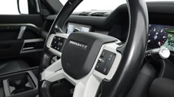 2021 (71) LAND ROVER DEFENDER 3.0 D300 X-Dynamic SE 110 5dr Auto 4657729