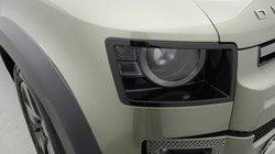 2021 (71) LAND ROVER DEFENDER 3.0 D300 X-Dynamic SE 110 5dr Auto 4657673