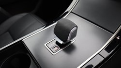 2024 (73) LAND ROVER RANGE ROVER VELAR 2.0 D200 MHEV Dynamic SE 5dr Auto 4680376
