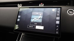 2025 (75) LAND ROVER RANGE ROVER EVOQUE 2.0 D200 Dynamic SE 5dr Auto 5565534