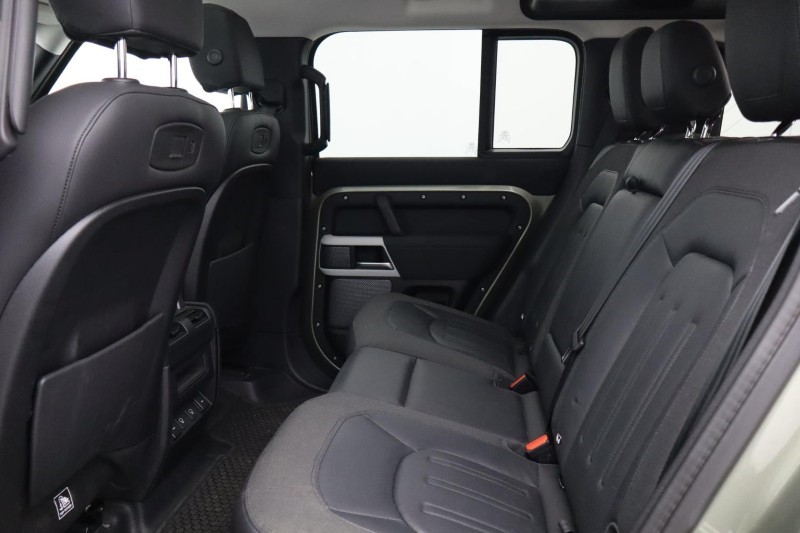 2021 (70) LAND ROVER DEFENDER 3.0 D250 First Edition 110 5dr Auto 4691066