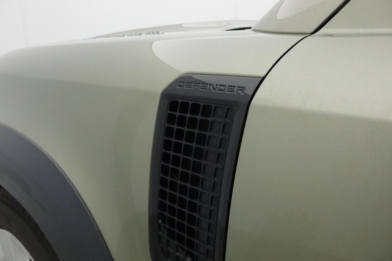 2021 (70) LAND ROVER DEFENDER 3.0 D250 First Edition 110 5dr Auto 4691154