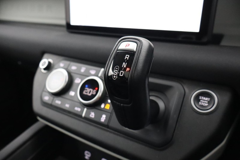 2021 (70) LAND ROVER DEFENDER 3.0 D250 First Edition 110 5dr Auto 4691085