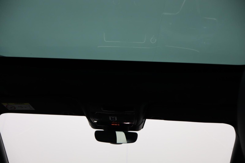 2023 (23) LAND ROVER RANGE ROVER EVOQUE 1.5 P300e R-Dynamic SE 5dr Auto 4715238