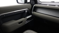 2022 (72) LAND ROVER DEFENDER 2.0 P400e XS Edition 110 5dr Auto 4682883