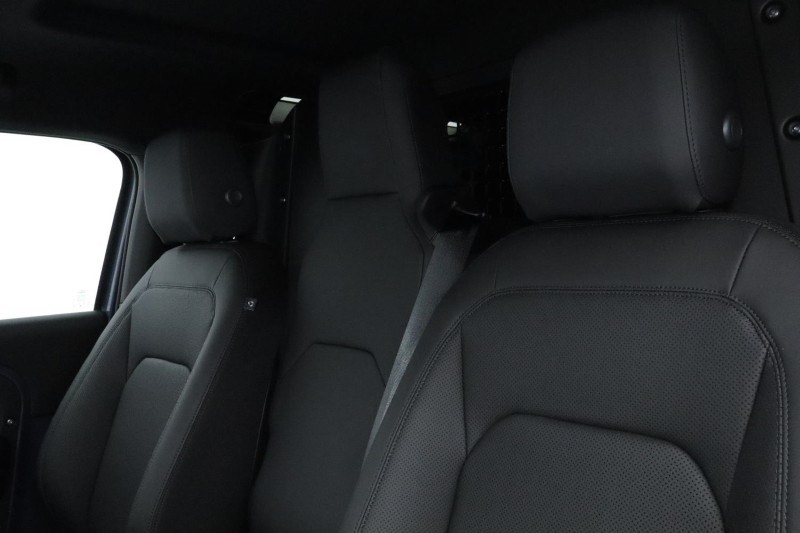 2025 (75) LAND ROVER COMMERCIAL DEFENDER 3.0 D250 Hard Top S Auto [3 Seat] 4709420