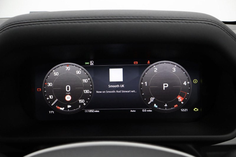 2025 (75) LAND ROVER COMMERCIAL DEFENDER 3.0 D250 Hard Top S Auto [3 Seat] 4709371