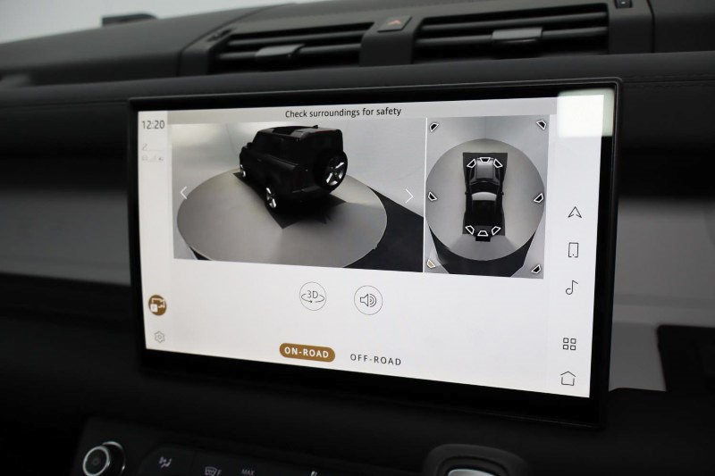 2025 (75) LAND ROVER COMMERCIAL DEFENDER 3.0 D250 Hard Top S Auto [3 Seat] 4709359