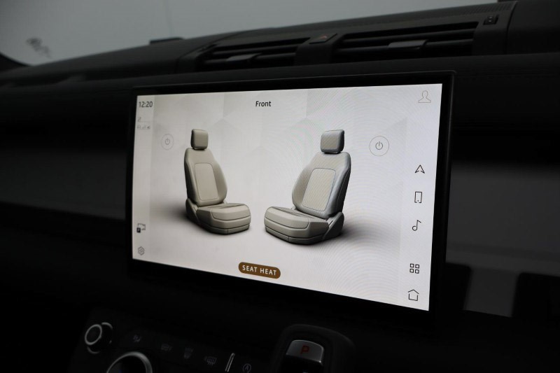 2025 (75) LAND ROVER COMMERCIAL DEFENDER 3.0 D250 Hard Top S Auto [3 Seat] 4709364