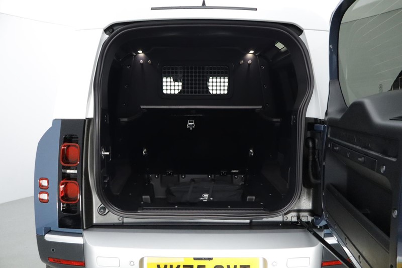 2025 (75) LAND ROVER COMMERCIAL DEFENDER 3.0 D250 Hard Top S Auto [3 Seat] 4729656