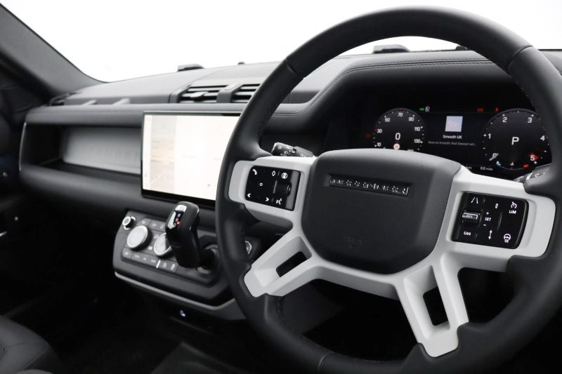 2025 (75) LAND ROVER COMMERCIAL DEFENDER 3.0 D250 Hard Top S Auto [3 Seat] 4709380