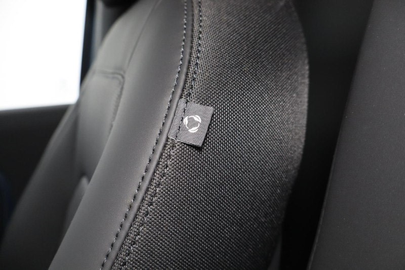 2025 (75) LAND ROVER COMMERCIAL DEFENDER 3.0 D250 Hard Top S Auto [3 Seat] 4709349