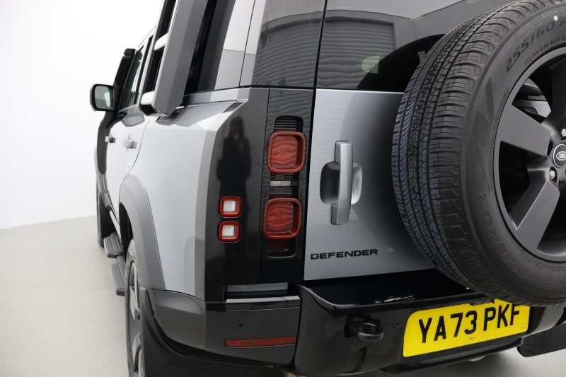 2023 (73) LAND ROVER DEFENDER 3.0 D250 X-Dynamic HSE 110 5dr Auto 4738640