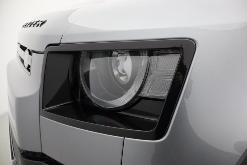 2023 (73) LAND ROVER DEFENDER 3.0 D250 X-Dynamic HSE 110 5dr Auto 4738668