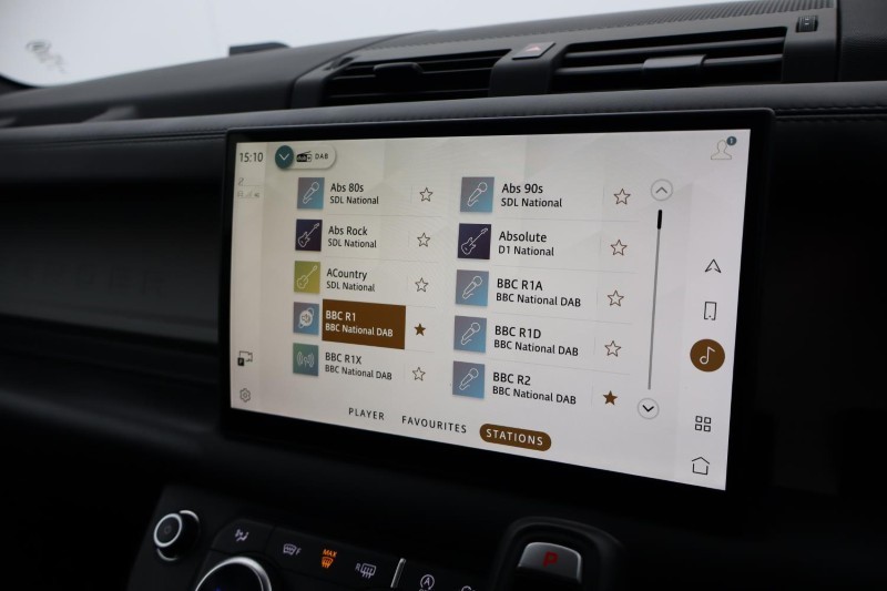 2023 (73) LAND ROVER DEFENDER 3.0 D250 X-Dynamic HSE 110 5dr Auto 4738713